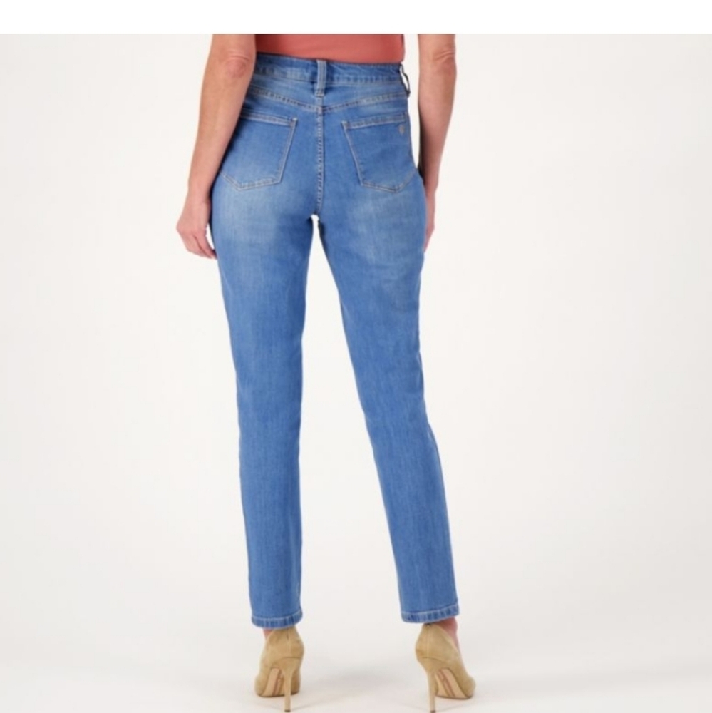 Susan Graver SLIM CUT JEANS